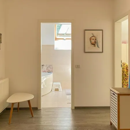 Central Home Apartment *